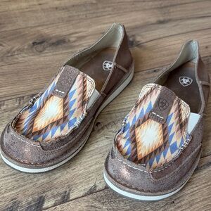 Ariat Brown Moccasin Slip-Ons with Blue & Tan Aztec Pattern Womens 8.5